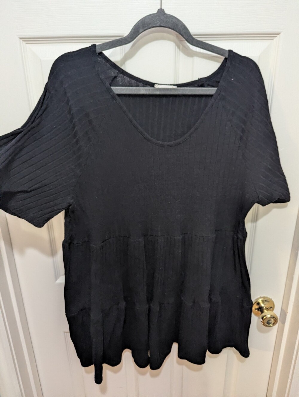 Chicsoul Black Short Sleeve Ribbed Peplum Top